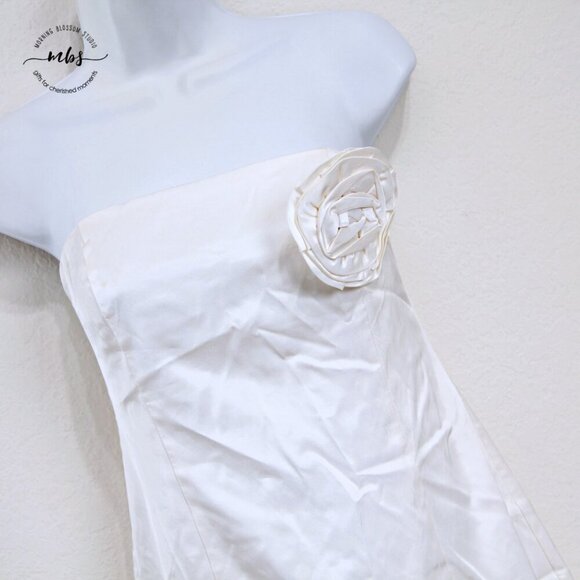 NWT Sky To Moon Brooch Flower Lined Strapless Mini Dress White Women M - Picture 3 of 8